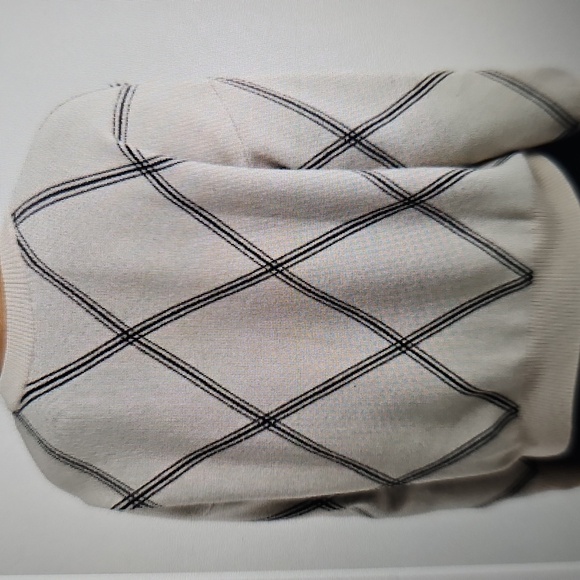 NWT T Tahari Geometric Crewneck Longsleeve Sweater Alpaca/Black Large - Picture 2 of 14